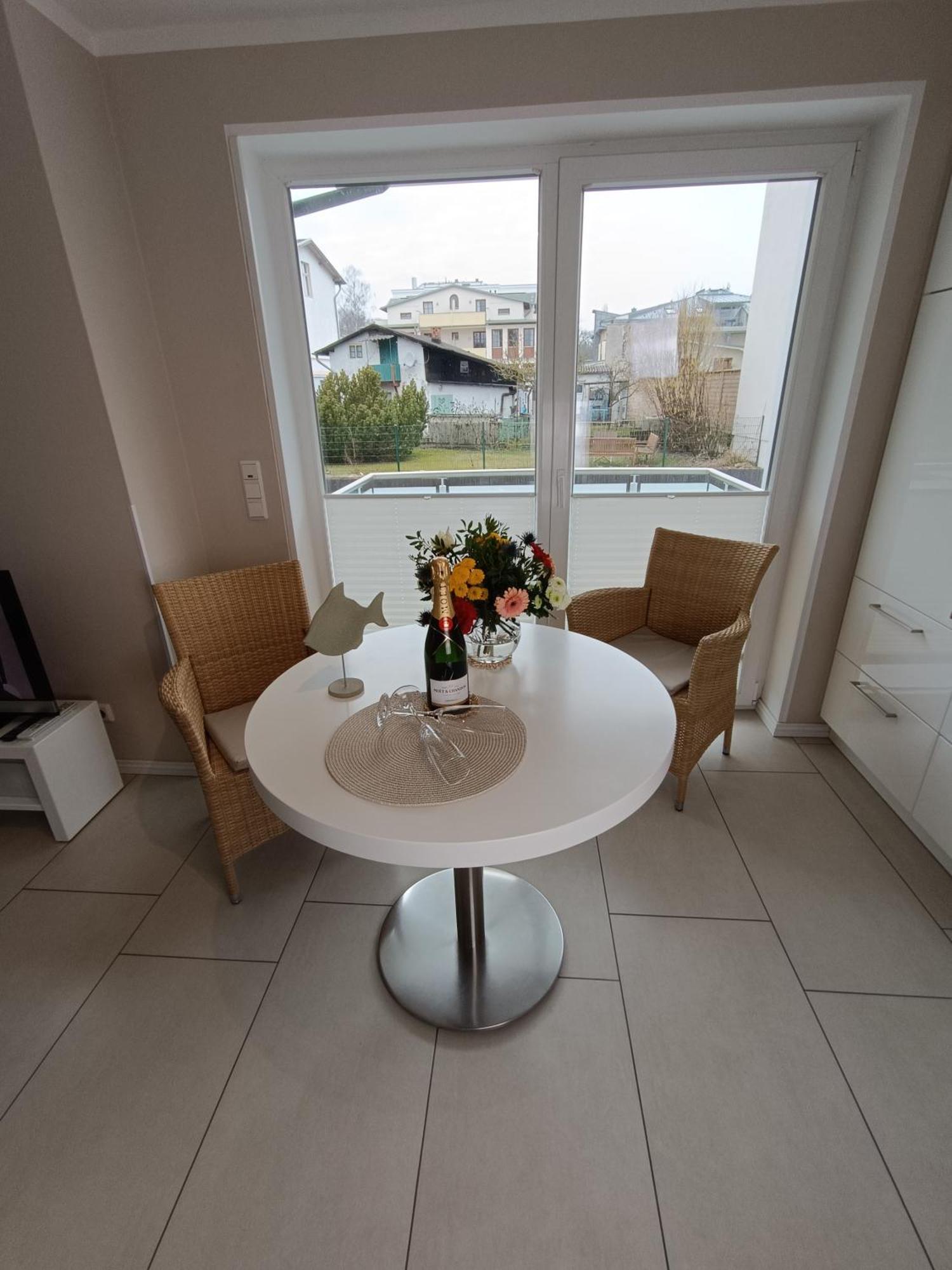 Haus Nemo - Appartement 5, Gemuetliches Appartement Mit Strandkorb, Strandnah 50 M Heringsdorf Dış mekan fotoğraf